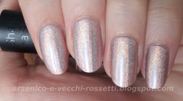Shaka smalto Hologram Nude Aqua Base swatch Shaka smalto Hologram Nude Aqua Base swatch