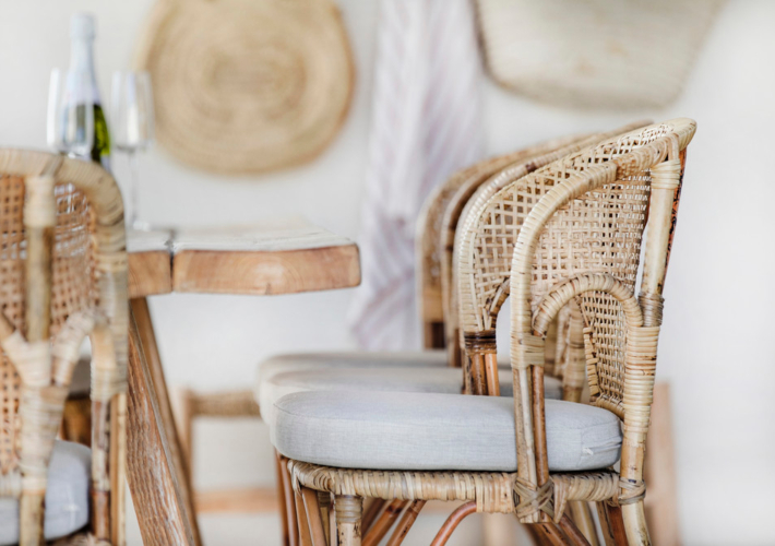 Blanco y madera en Mallorca