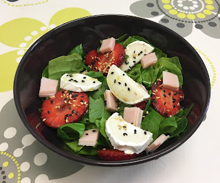 Turkey and strawberry salad