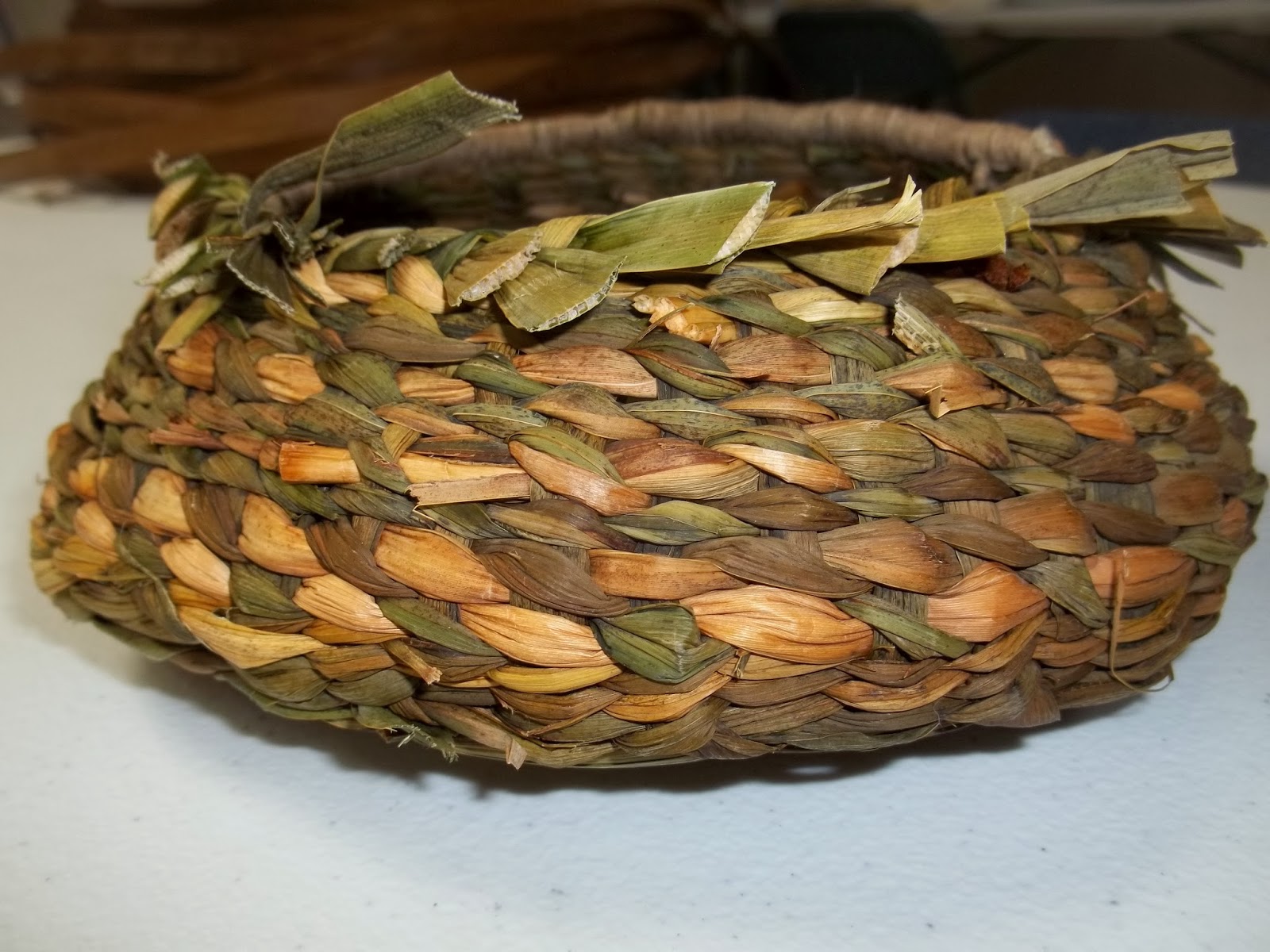 Little Turtle Basket Weaving and Supply 8" Round Cattail basket