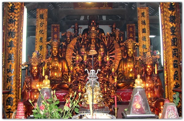 The thousand-hand thousand-eye great mercy Avalokitescara Bodhisattve