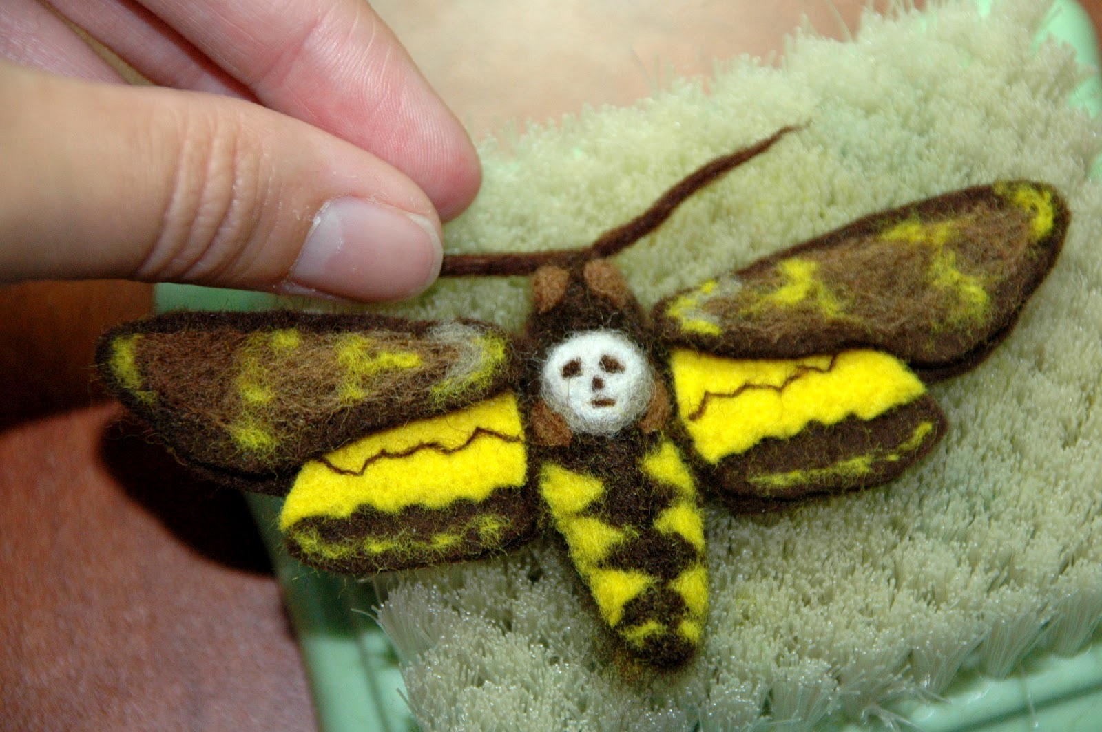pammy dawn designs How to Needle Felt a Moth