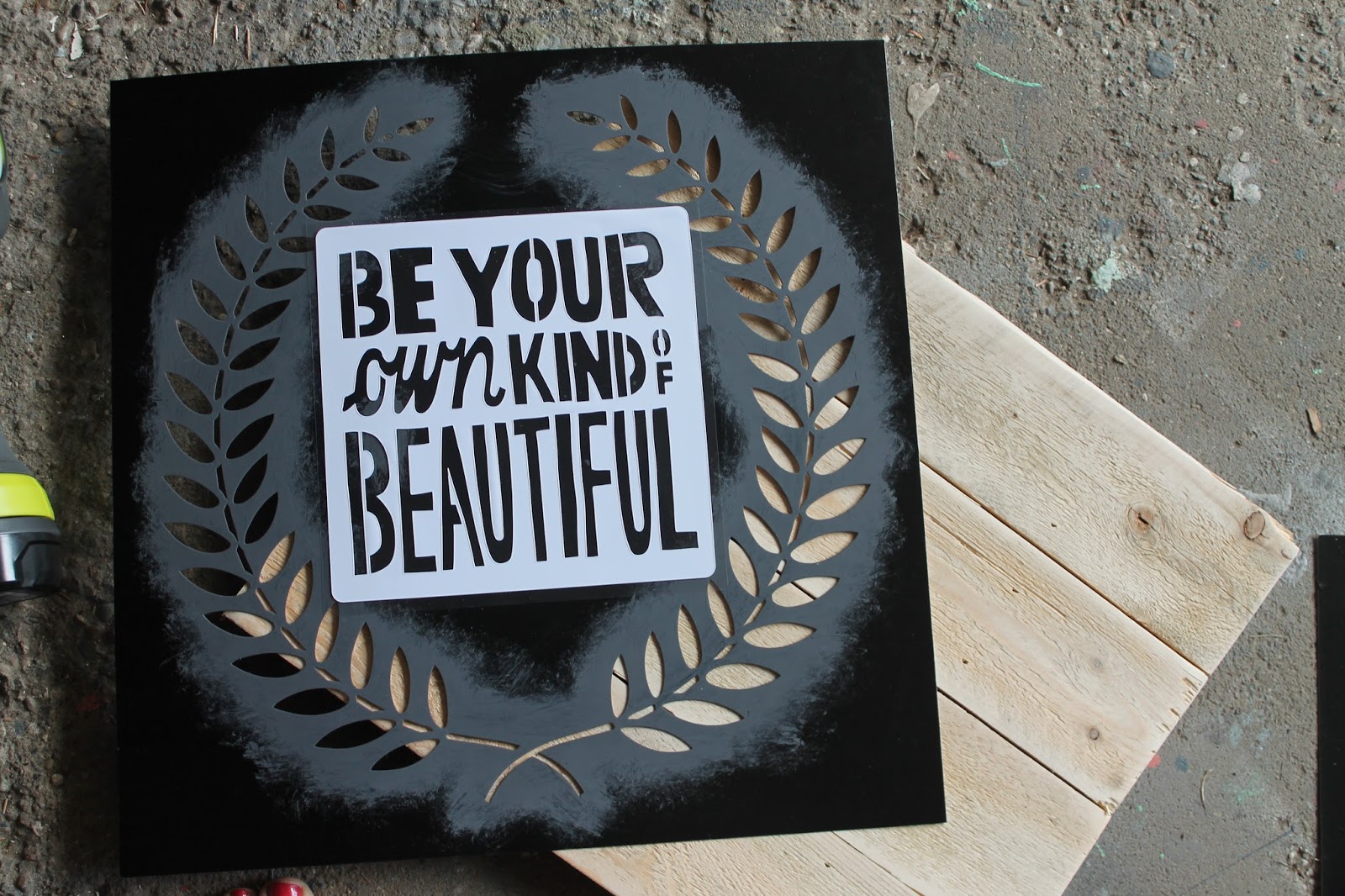 ART IS BEAUTY How to Layer Stencils for Custom DIY Pallet Art.