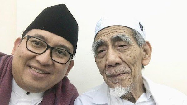 Fadli Zon Minta Maaf ke Mbah Moen karena Dampak Puisi 'Doa yang Ditukar'