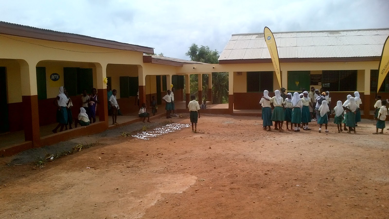 Central Press Newspaper MTN GHANA FOUNDATION DONATES 6UNIT CLASSROOM