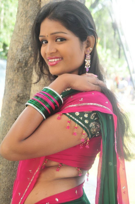 Hot Telugu Busty Actress Swathi Skin Folding Navel Malayalam Aunties 