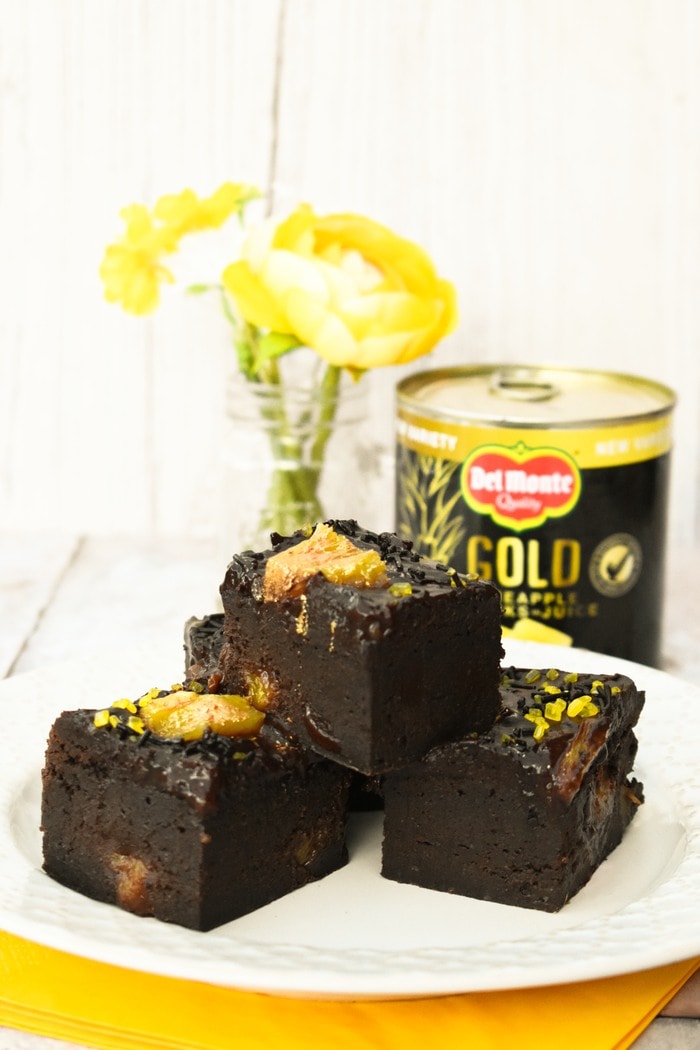 Fudgy Pineapple Chocolate Brownies - vegan recipe