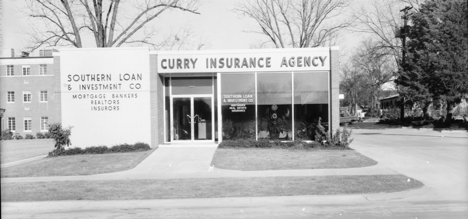 IMAGES OF OUR PAST CURRY INSURANCE AGENCY NORTH JEFFERSON STREET, DUBLIN, MID 1960S