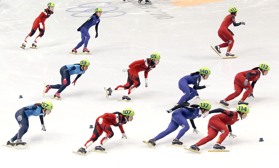 Educación Física y Cultura Física PATINAJE DE VELOCIDAD SOBRE HIELO EN