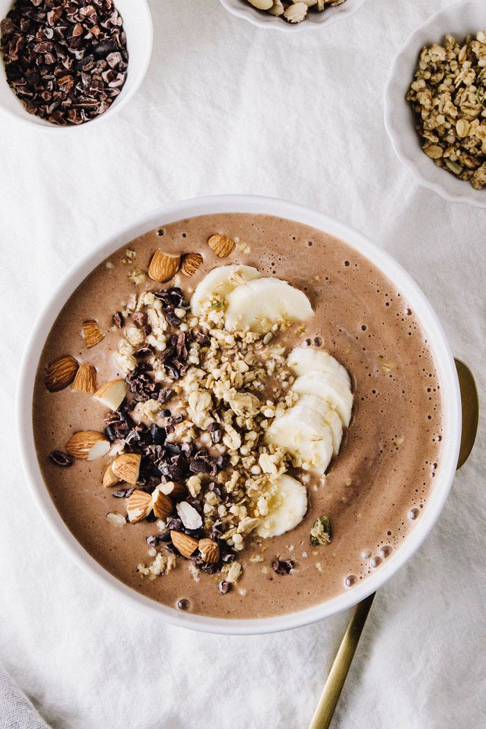 Chocolate Almond Butter Smoothie Bowl | Find 11+ Vegan Smoothie Bowls To Make Again and Again | vegan smoothie recipes breakfast | vegan smoothies breakfast | vegan detox smoothie | smoothie bowl recipe vegan #smoothie #smoothies #smoothietime #smoothiebowls