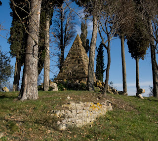 A monument to the Battle of Montaperti