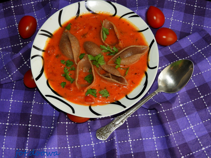 Zupa pomidorowo - ogórkowa