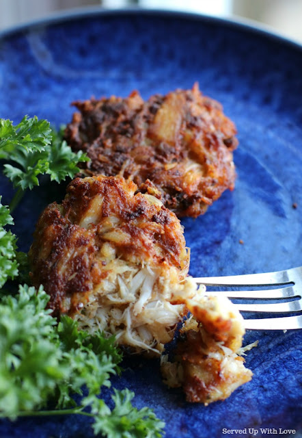 Easy Homemade Crab Cakes recipe using lump crab meat from Served Up With Love