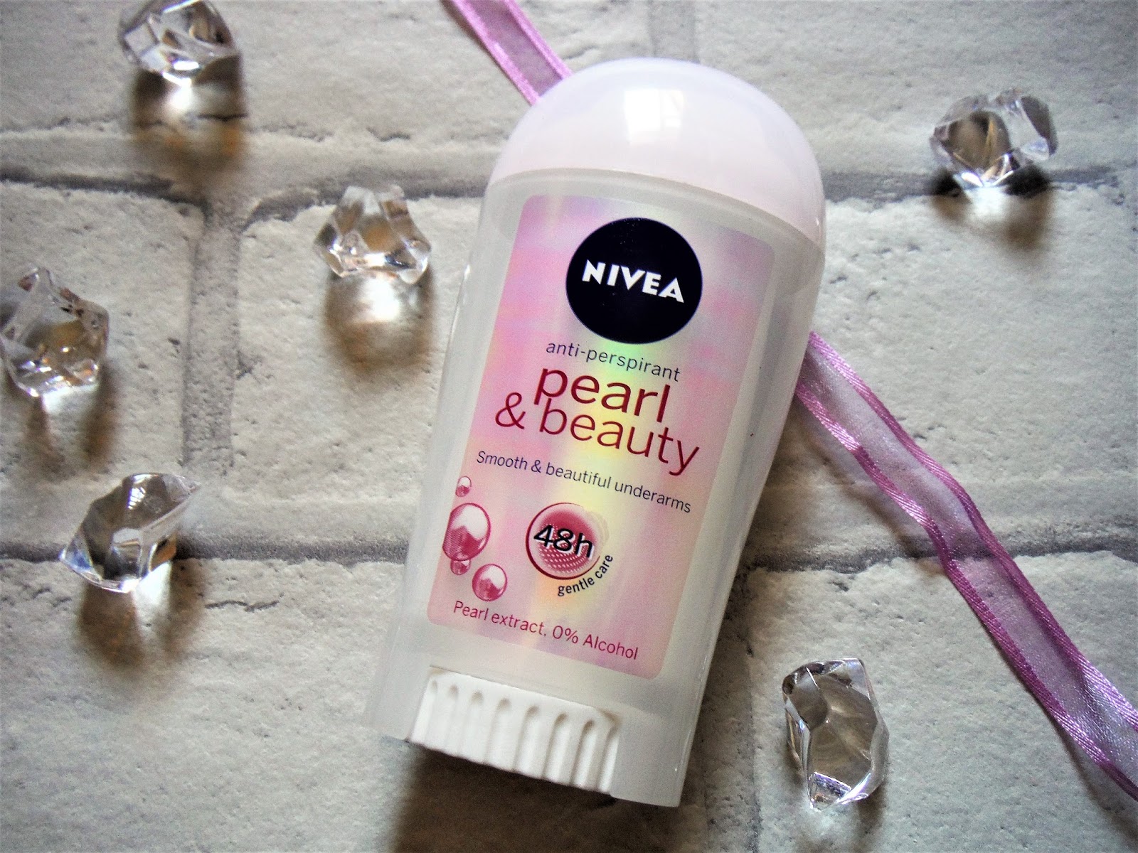 NIVEA Pearl & Beauty 48 Hour.