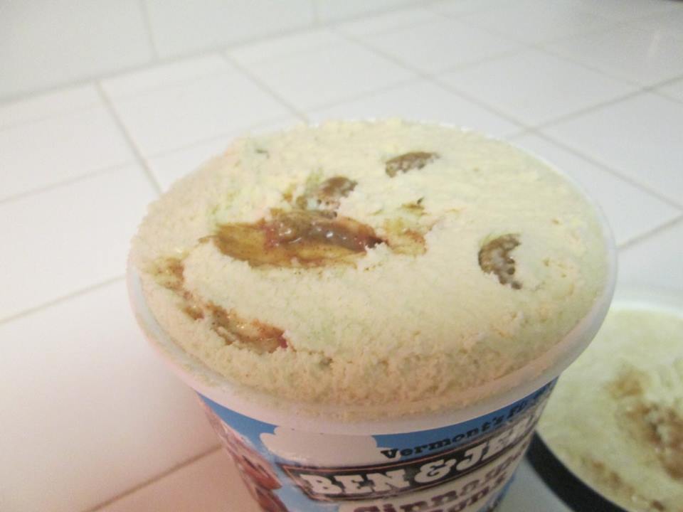 David's Ice Cream Reviews Ben & Jerry's Cinnamon Buns