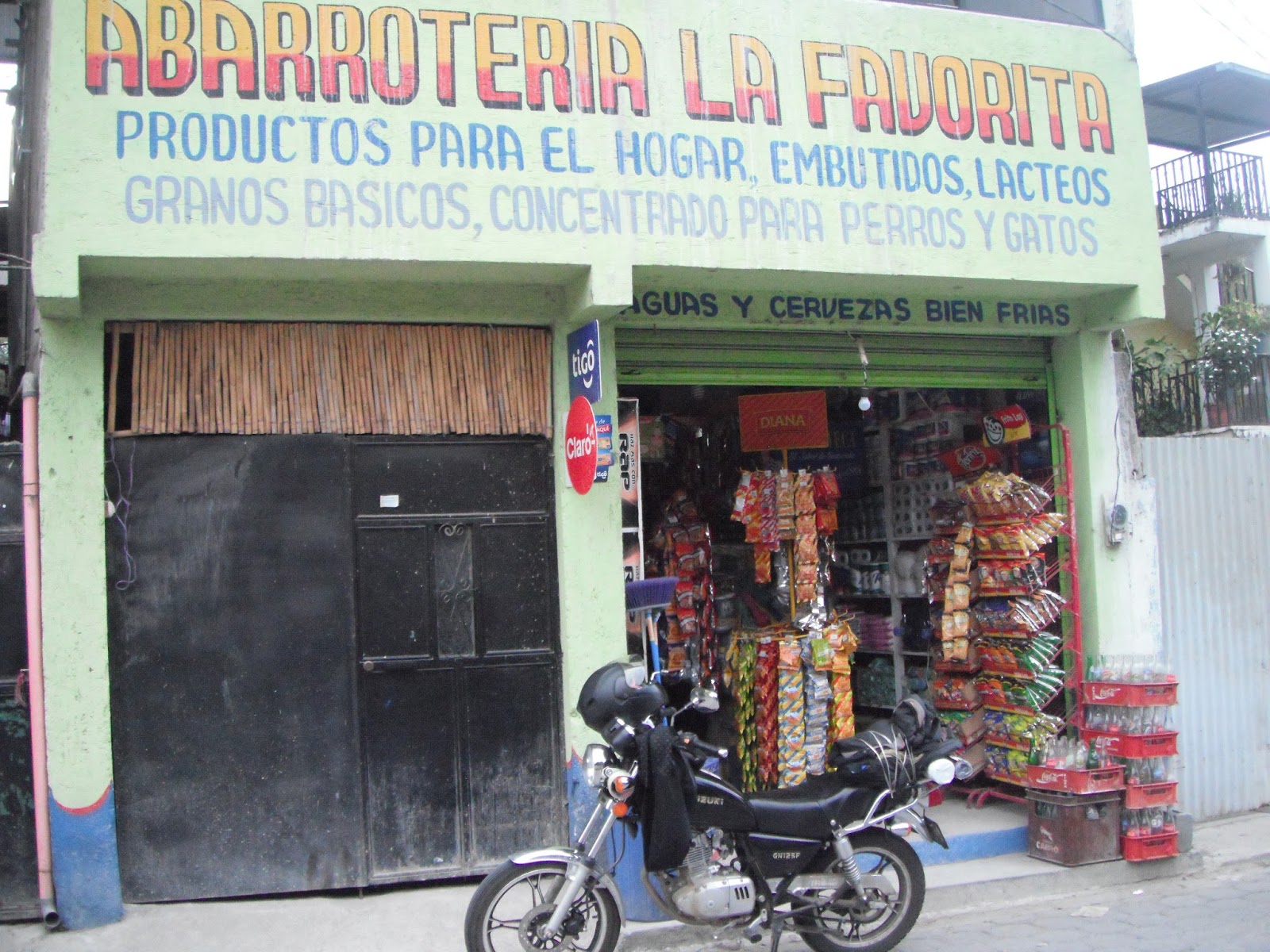 Chasing Marbles Tiendas in Panajachel
