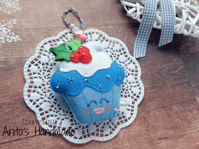 filc, felt, feltro, fieltro, babeczka, muffinka, cupcake, muffin, christmas cupcake, christmas muffin, filcowa babeczka, babeczka z filcu, filcowa muffinka, muffinka, z filcu, felt cupcake, cupcake of felt, felt muffin, muffin of felt, bolo com feltro, bollo con fieltro, christmas cupcake, świąteczna babeczka, swiateczna babeczka, swiateczne handmade, felt christmas, christmas handmade, ostrokrzew, handmade, hand made, ręcznie robione, recznie robione, zawieszka z filcu na choinke, filcowa zawieszka na choinke, christmas, christmas felt ornament, christmas decoration, świąteczne ozdoby, swiateczne ozdoby, boze narodzenie, craft, cute felt, hobby, felt craft