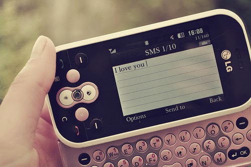 SMS Romantis Cinta untuk Pacar 