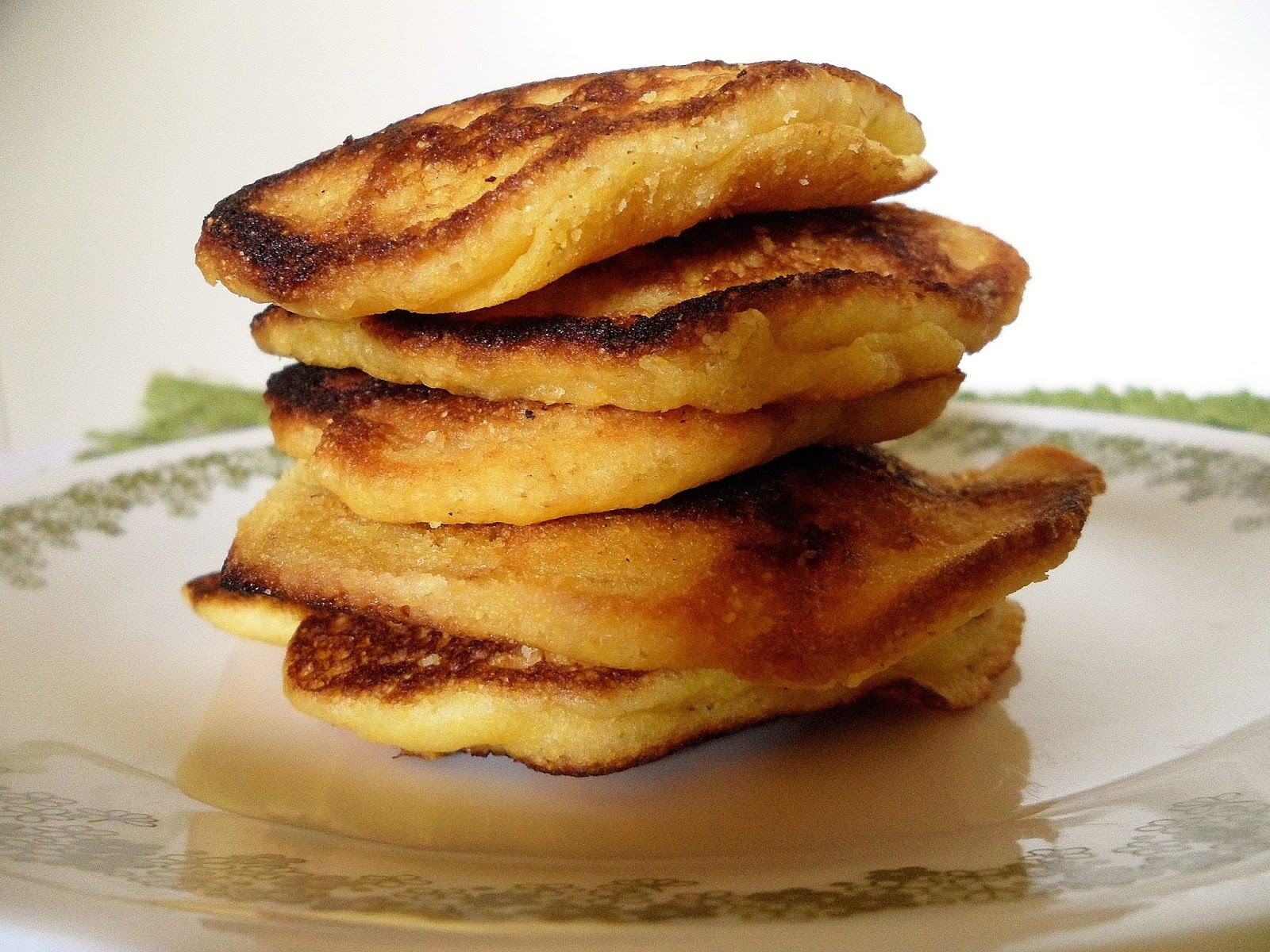 Sage Trifle Hoe Cakes