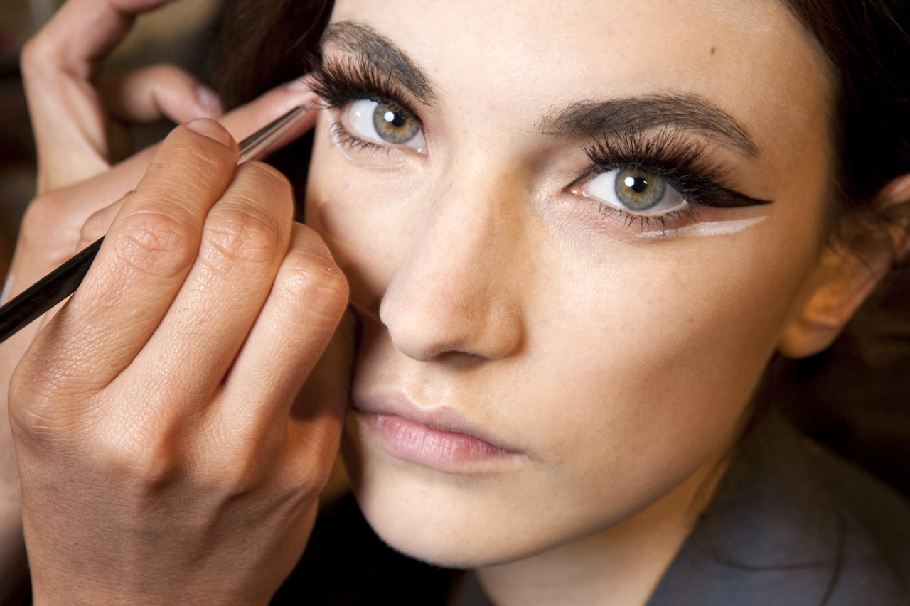 белый кайал. Ok beauty color salute slide & stay.