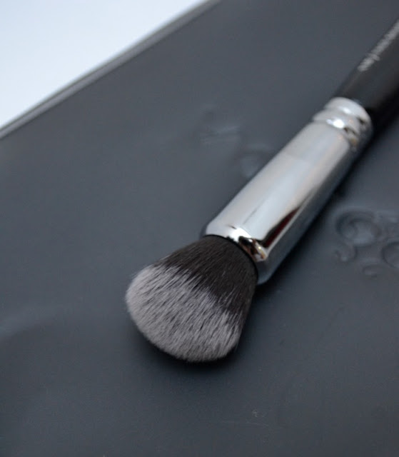 Face_Brush_110_ZOEVA_ObeBlog_01