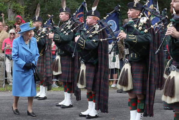Queen Elizabeth II arrived at Balmoral Castle to begin summer holiday.