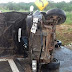 Capotamento deixa um morto e dois feridos na BR-110 em Sertânia, PE