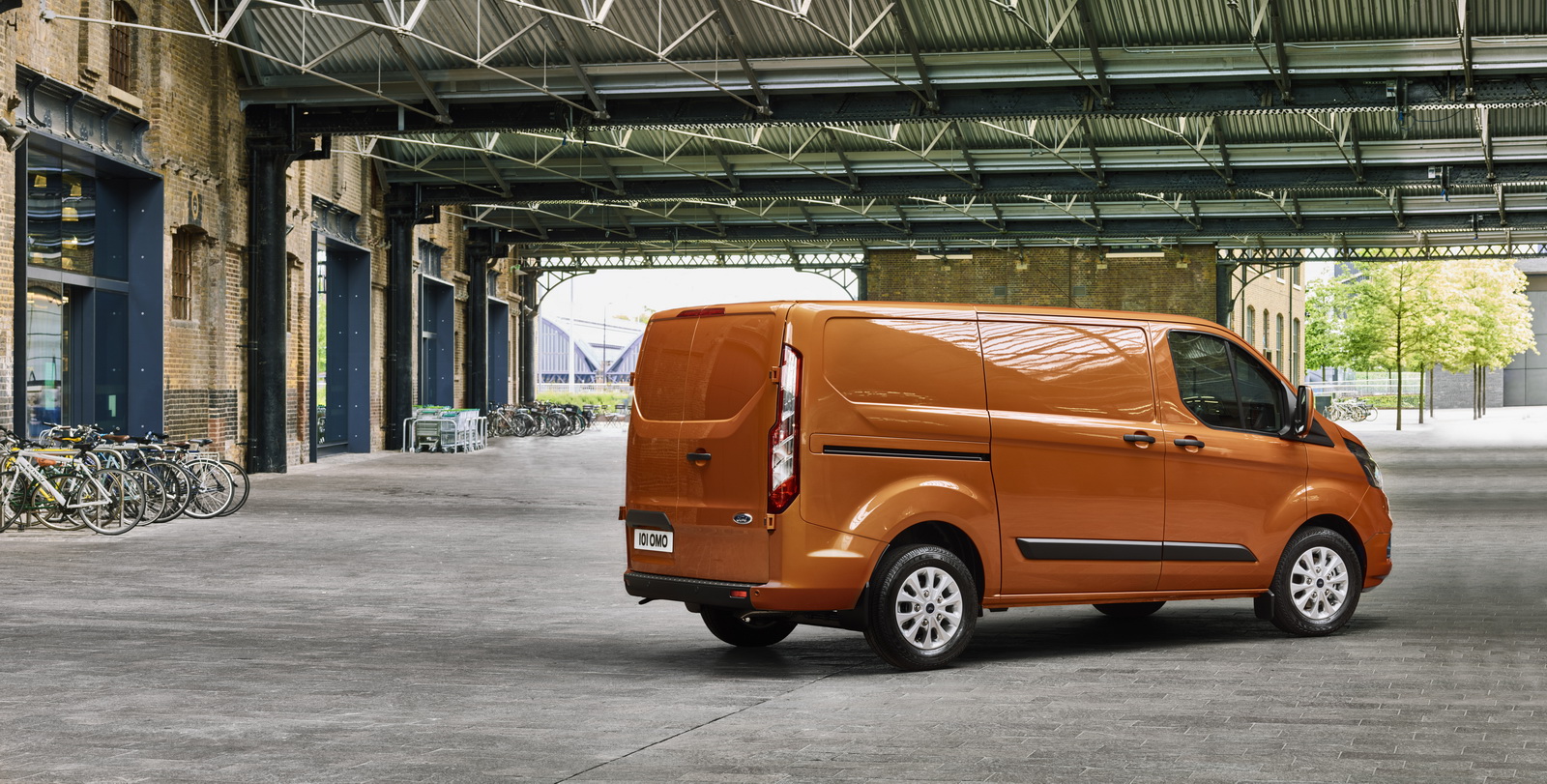 2017 - [Ford] Tourneo/Transit restylé - Page 2 2017_Ford_Transit_05