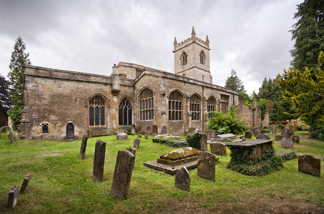 St Mary's a radition wool church at Chipping Norton by Martyn Ferry Photography