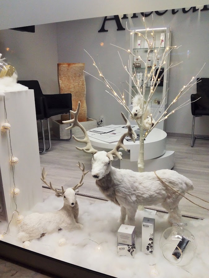 escaparates navideños renos, nieve