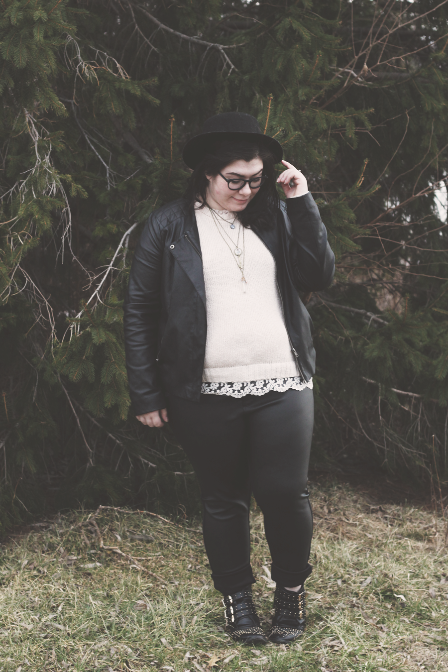 Black Leather and Cream Sweater, a look on katielikeme.com fashon, style, outfit