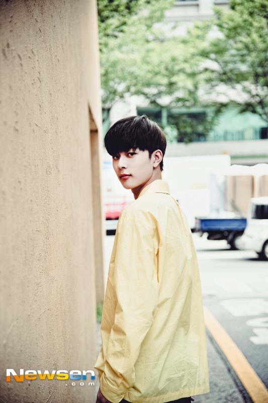 큐브가 각잡고 영업하는 프듀 유선호 근황.jpg | 인스티즈