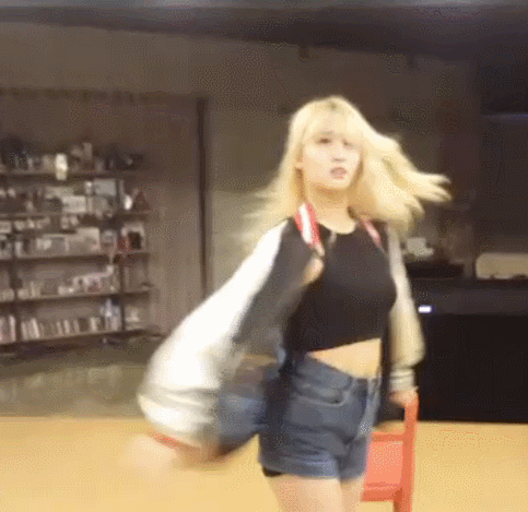 트와이스 댄싱모신 .gif | 인스티즈