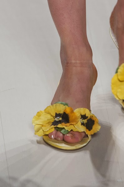 BetseyJhonson-elblogdepatricia-shoes-trendalert-uglyshoes-calzado-calzature-scarpe