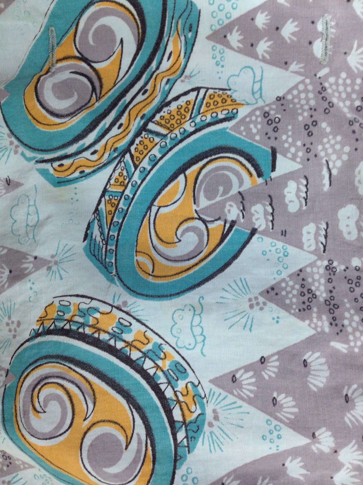 Textiles Mod and Vintage Novelty Fabrics New York Print 1940's fabric