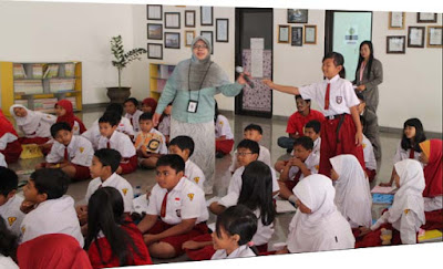 Bagaimana Cara Mendekatkan Diri Dengan Murid ?