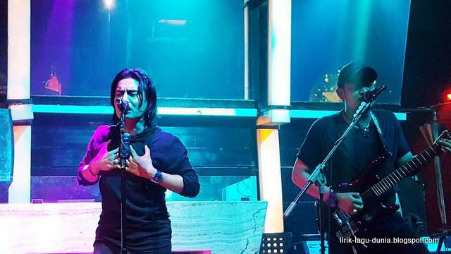 Lirik Lagu Setia Band - Demi Waktu | Lirik Lagu Dunia