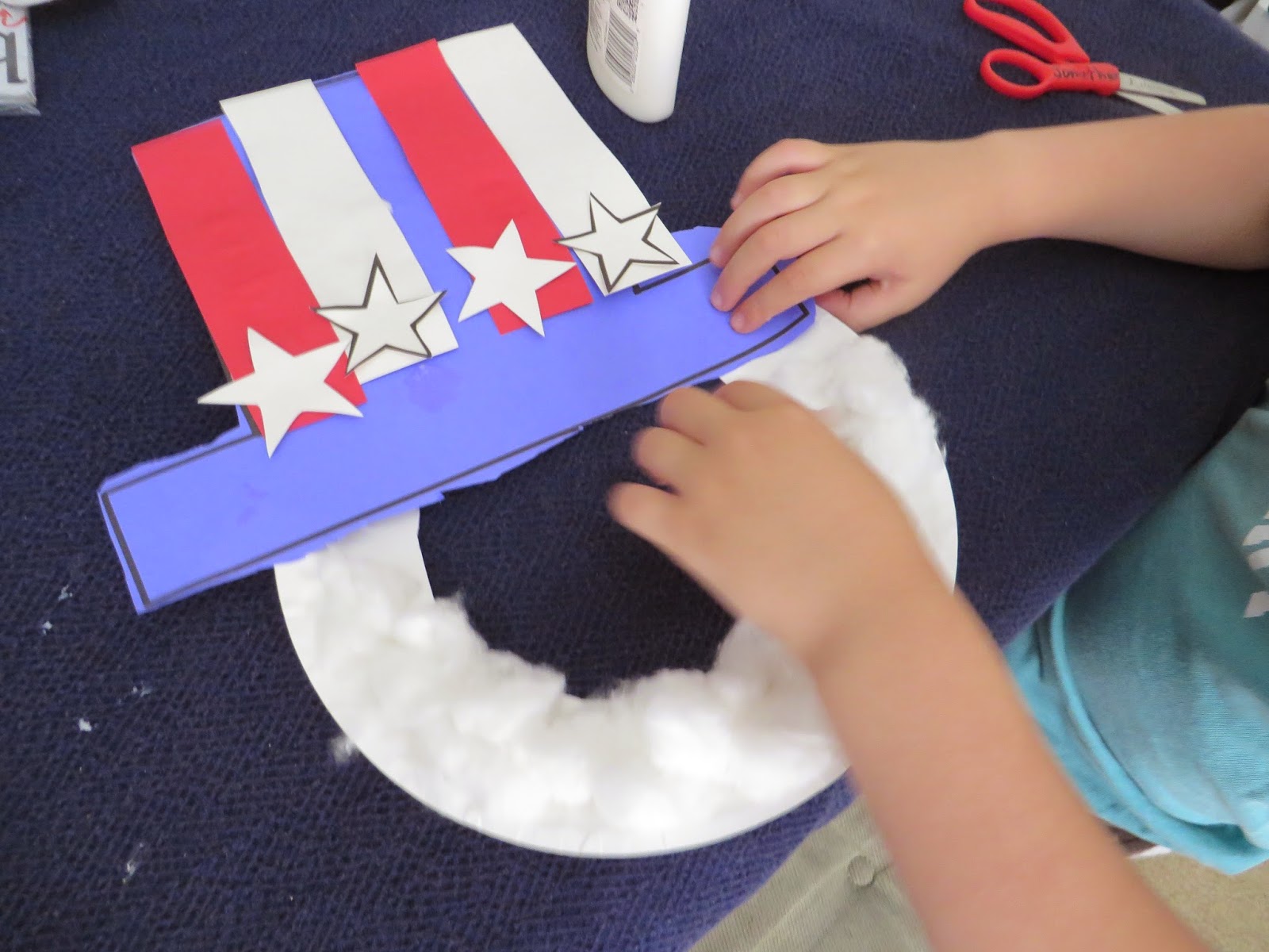 crayons-cuties-in-kindergarten-4th-of-july-hat-craft