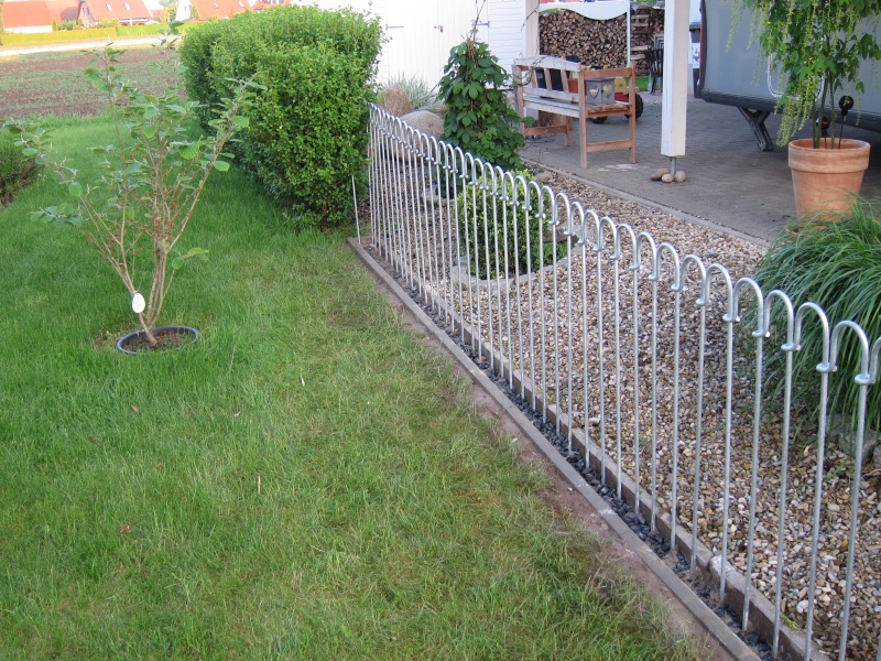 Teich- und Steckzäune von www.melabel.be: Nachbarskinder haben