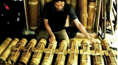 7 Alat Musik Tradisional 1 7 Alat Musik Tradisional 1