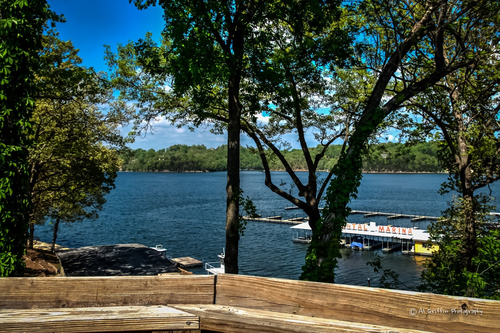 Our Eyes Upon Missouri Lucky’s Bar, Lake Ozark on the Bagnell Dam Strip