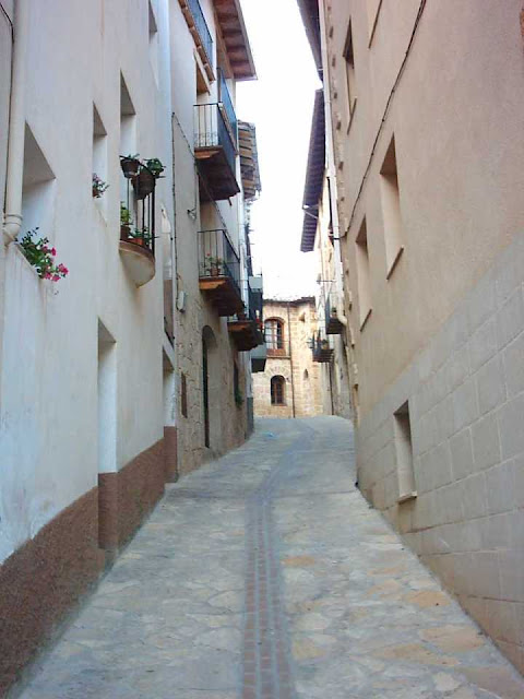 costa del Serrano, cuesta del Serrano, el palacio al fondo