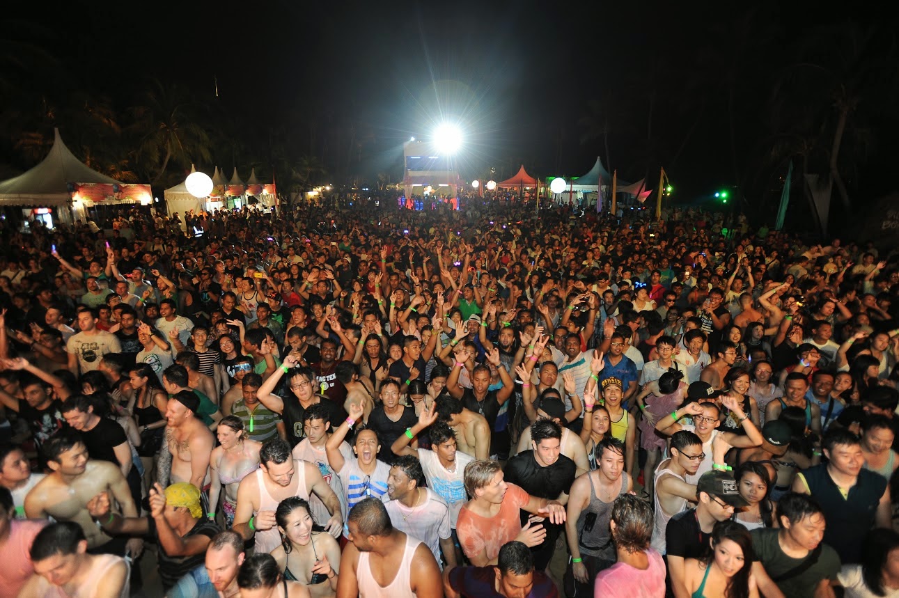 Book your tickets to Siloso Beach Party 2014!!! | OnlyWilliam
