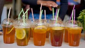 Beli minuman atau makanan di tempat wisata, Amankah  ? Di sini penjelasan nya 