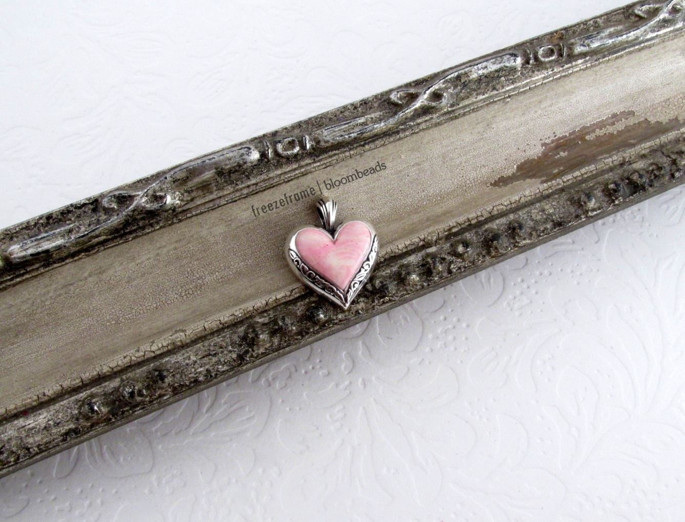 Turn your Memorial Flowers in to Jewelry Creating jewelry from flower