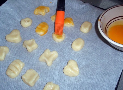 elaboración de figuritas de mazapán 7