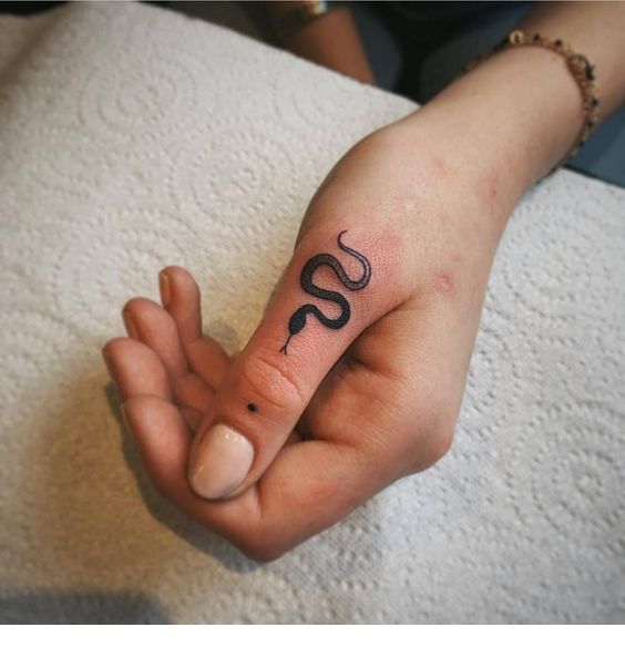 Aesthetic Cute Hand Tattoos Best Tattoo Ideas
