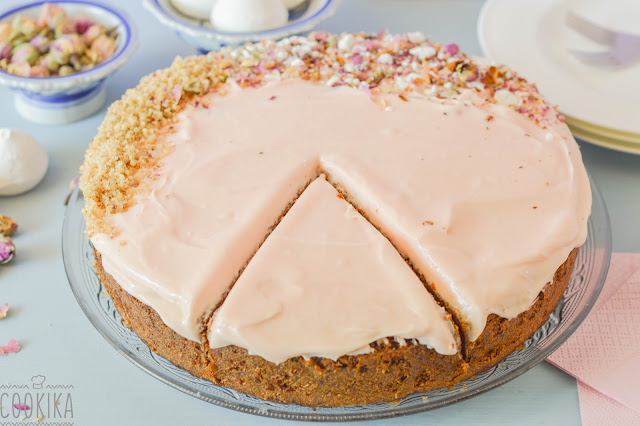 Carrot cake with beetroot