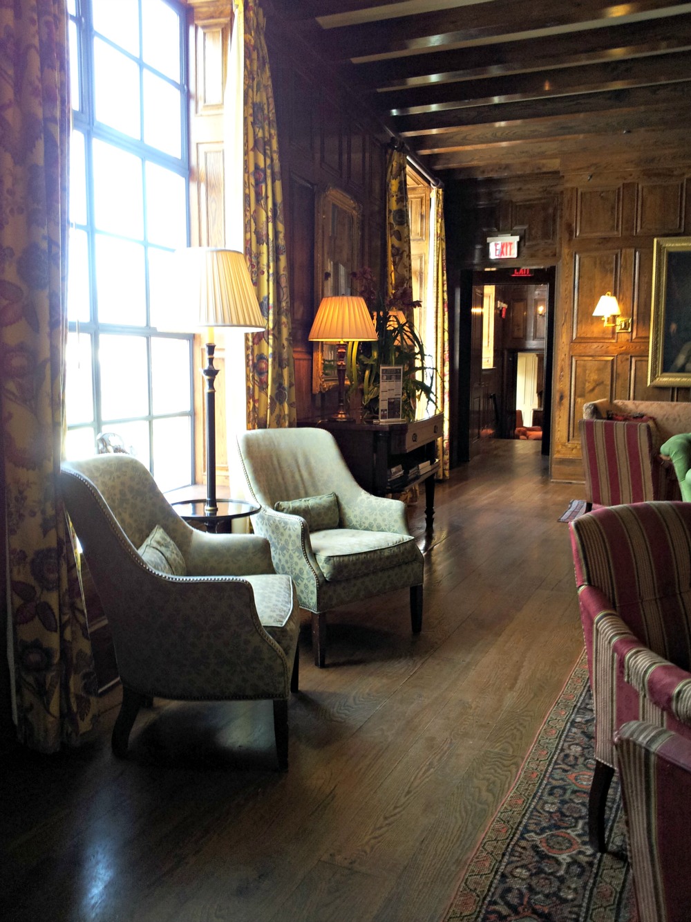 Pack Your Bags A Traveler S Look At The Old Edwards Inn And Spa