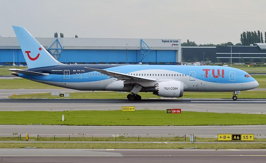 tui left item on plane